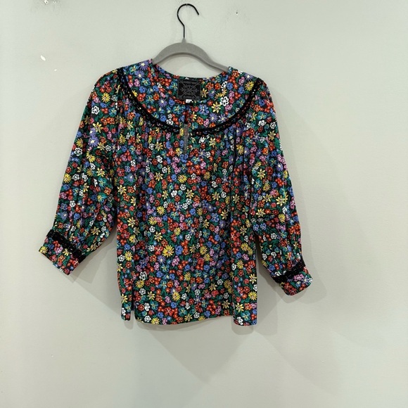 Johnny Was Blouse Risa Poplin in Black Floral - Picture 6 of 9